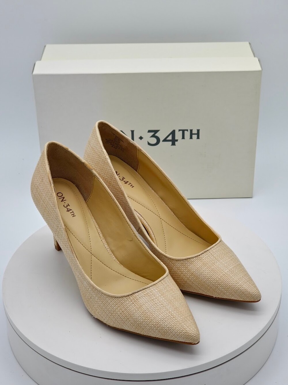 ON 34th Jeules Natural Raffia Pumps Women’s Size 9.5 Pointed Toe Heels NEW